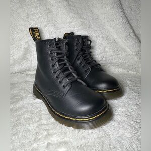 Black Leather Lace-Up Boots Doc Marten’s Toddler